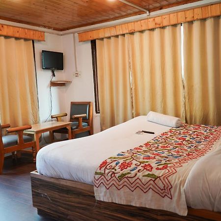 Kashmir House Pahalgam Hotel Kültér fotó