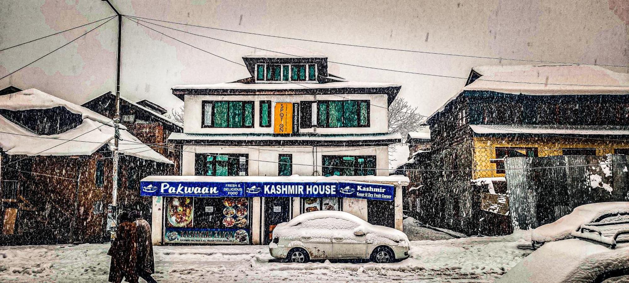 Kashmir House Pahalgam Hotel Kültér fotó